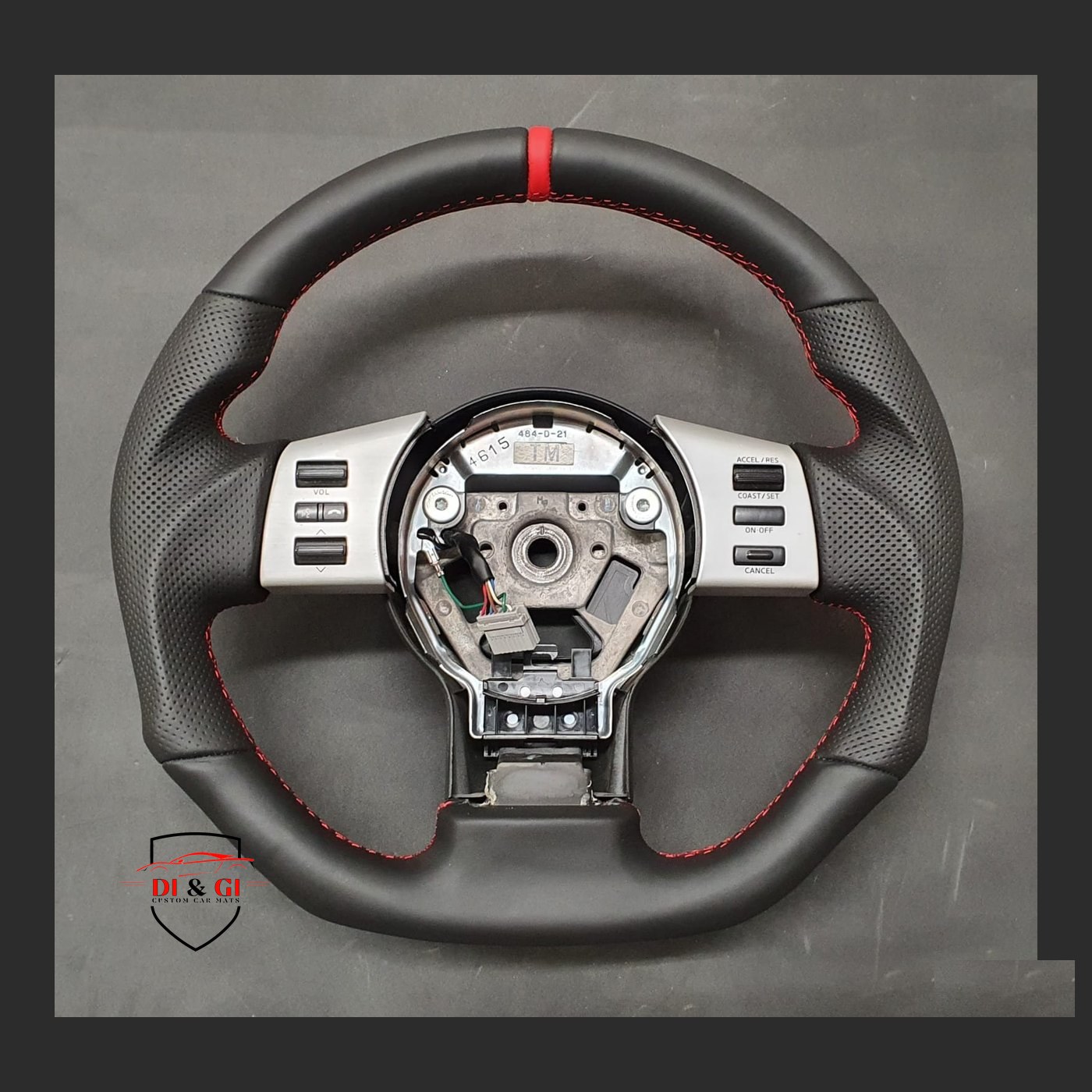 Volante Jaguar in alcantara con airbag rivestito